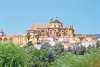 Blick auf die Mezquita-Cathedral in Córdoba: Ab 1523 wurde in die ­ehemalige Moschee eine christliche Kathedrale gebaut. Foto: wiki