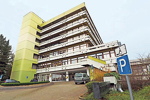 Wird Ende September geschlossen: Das Zweibrücker Evangelische Krankenhaus. Foto: Moschel
