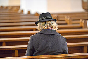 Fortschreitende Säkularisierung: Im Jahr 2019 gehörte noch jeder zweite Deutsche einer der beiden großen Kirchen an. Foto: epd