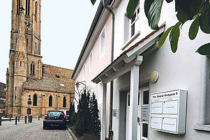 Künftiger Arbeitsplatz von Dekan Stefan Kuntz: Sitz des neuen Kirchenbezirks an der Weinstraße wird Bad Dürkheim. Foto: Franck