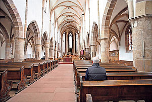 Soll für 2,5 Millionen Euro saniert werden: Der Innenraum der Stiftskirche. Foto: Iversen